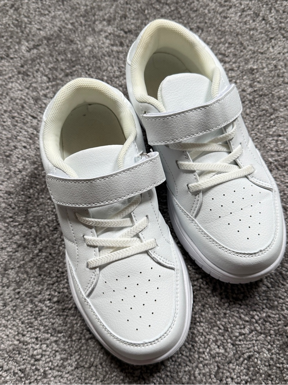 NWOT Classic White Kids Velcro Sneakers